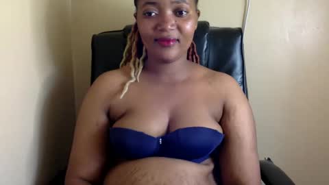 Snapshot of queenbebony2 chatting on 8, 1, 2025 Queenbebony2 online show from 8, 1, 2025