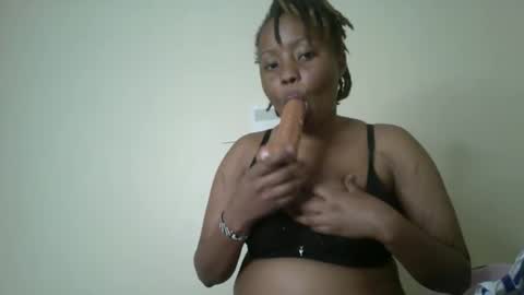 queen online show from 5, 11, 2025