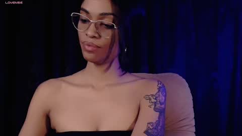 Sweet Goddess online show from 28, 2, 2025