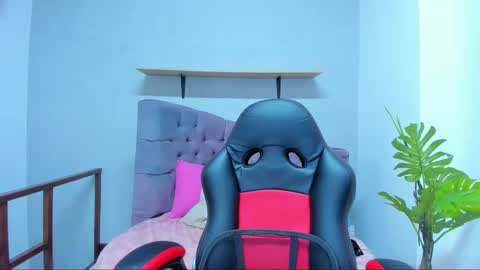 Snapshot of queengrett chatting on 2, 3, 2026 Queen online show from 2, 3, 2026