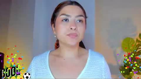 Snapshot of queengrett chatting on 25, 6, 2026 Queen online show from 25, 6, 2026