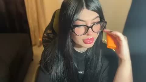 Snapshot of queenlamia chatting on 13, 6, 2026 Taurus online show from 13, 6, 2026