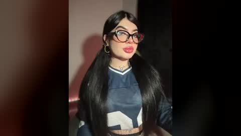 Snapshot of queenlamia chatting on 15, 6, 2026 Taurus online show from 15, 6, 2026