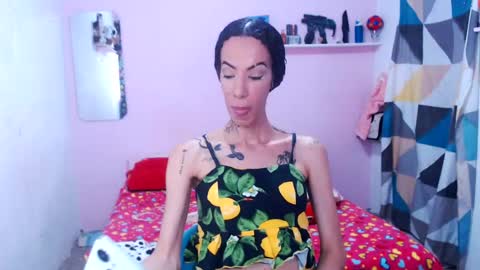 Snapshot of queenmaria23cm chatting on 19, 7, 2026 queenmaria23cm online show from 19, 7, 2026