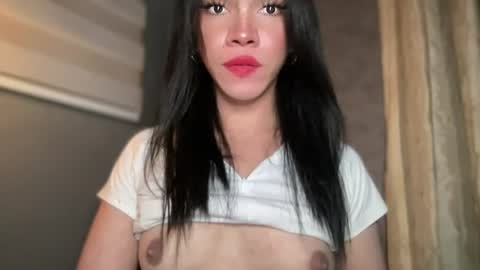 Snapshot of queenn_xxx chatting on 23, 6, 2026 QUEEN online show from 23, 6, 2026