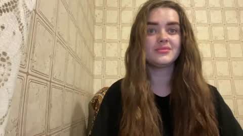 Snapshot of queenofdreams_2029 chatting on 10, 6, 2026 Madison online show from 10, 6, 2026