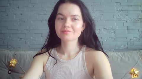 Snapshot of queenofmodels chatting on 25, 4, 2026 QueenOfModels online show from 25, 4, 2026