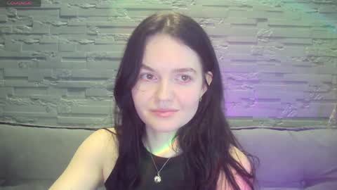 Snapshot of queenofmodels chatting on 1, 5, 2026 QueenOfModels online show from 1, 5, 2026