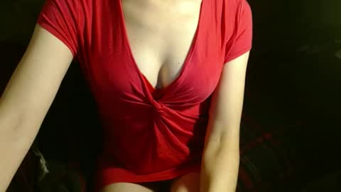 queenoftenderness online show from 18, 2, 2025