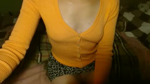 queenoftenderness online show from 3, 10, 2025