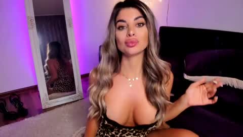 Queennofyuredreams online show from 15, 5, 2026