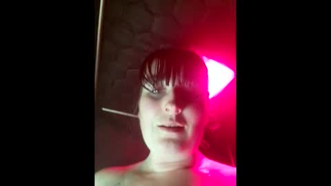 queenpeach13 online show from 11, 3, 2026