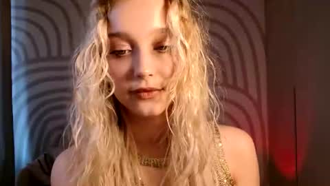 Serena XoXo online show from 7, 7, 2026