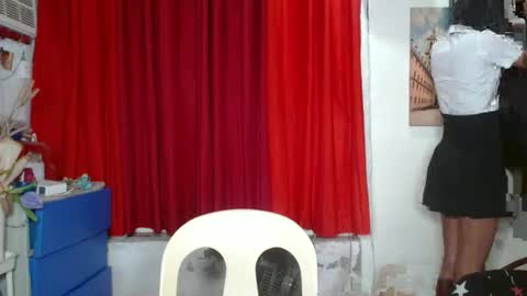 queensteffi online show from 4, 12, 2025