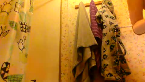 Snapshot of queenstonermami chatting on 5, 6, 2026 queenstonermami online show from 5, 6, 2026