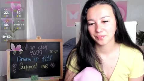 Snapshot of queitsharm_ chatting on 20, 5, 2026 Anna online show from 20, 5, 2026