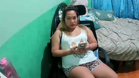 Snapshot of quelly40 chatting on 24, 4, 2026 quelly40 online show from 24, 4, 2026