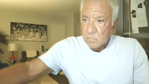 Snapshot of quest_one chatting on 2, 10, 2025 Jim online show from 2, 10, 2025