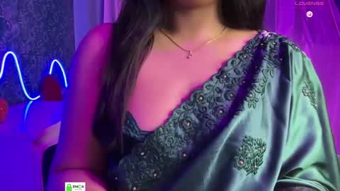 Snapshot of quest_queen chatting on 30, 4, 2026 zaara online show from 30, 4, 2026