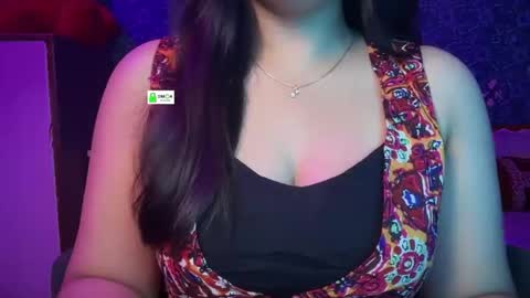 Snapshot of quest_queen chatting on 8, 5, 2026 zaara online show from 8, 5, 2026