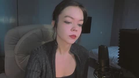 Snapshot of quietluxury chatting on 4, 2, 2026 quietluxury online show from 4, 2, 2026