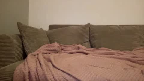 Quinnyelena online show from 30, 9, 2025