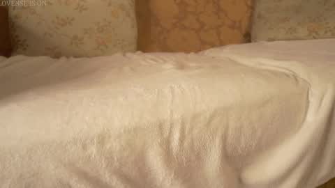 Snapshot of quyenkjos chatting on 21, 12, 2025 Alice online show from 21, 12, 2025