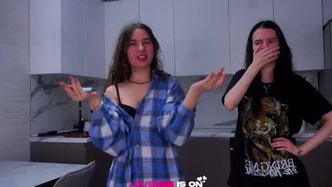 Snapshot of quyenkjos chatting on 8, 1, 2026 Alice online show from 8, 1, 2026