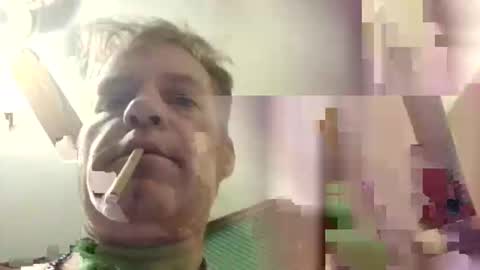 Snapshot of r04233054 chatting on 3, 12, 2025 r04233054 online show from 3, 12, 2025