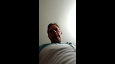 Snapshot of r04233054 chatting on 19, 4, 2026 r04233054 online show from 19, 4, 2026