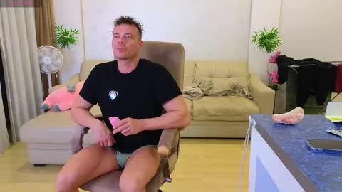 Snapshot of rabbits_couple chatting on 14, 1, 2026 Jess John online show from 14, 1, 2026