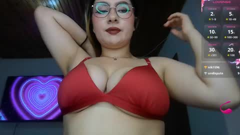 Snapshot of racchell_g22 chatting on 7, 5, 2026 Racchell g22 online show from 7, 5, 2026