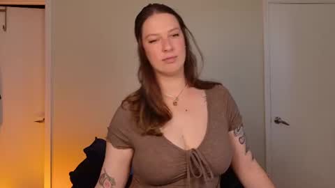 Snapshot of rach_oneill chatting on 20, 6, 2026 Rach ONeill online show from 20, 6, 2026