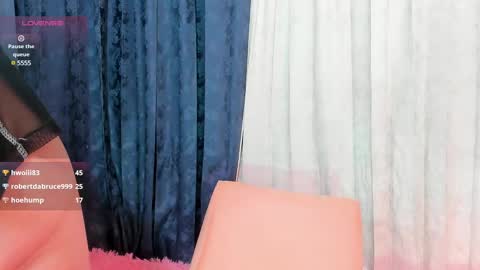 Snapshot of rachel_dubois chatting on 10, 3, 2025 Rachel online show from 10, 3, 2025