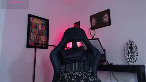 Snapshot of rachell_420 chatting on 2, 5, 2026 rachell_420 online show from 2, 5, 2026