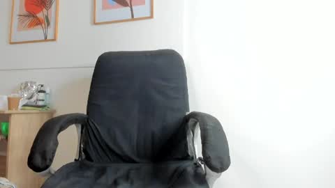 rachellesc online show from 14, 4, 2026