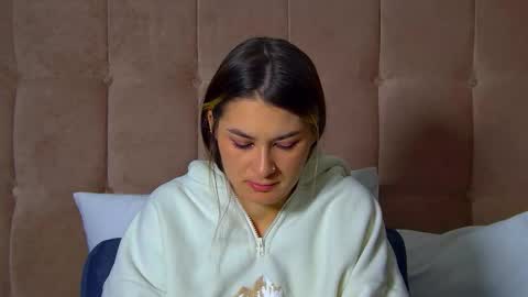 Snapshot of rachellsimpson chatting on 3, 2, 2026 RachellSimpson online show from 3, 2, 2026