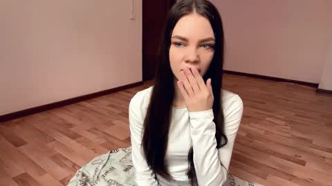 Snapshot of rachelpoisso chatting on 1, 11, 2025 Rachel online show from 1, 11, 2025