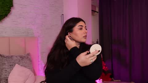 RachelSwaan online show from 13, 11, 2025