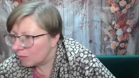 Snapshot of radachudna chatting on 28, 4, 2026 RadaChudna online show from 28, 4, 2026