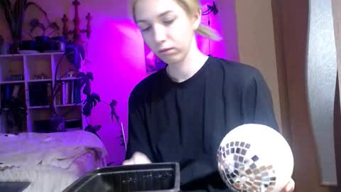 Snapshot of radish666 chatting on 1, 3, 2026 radish666 online show from 1, 3, 2026