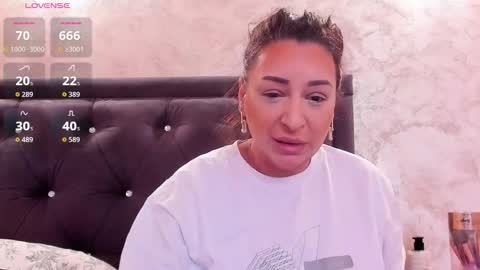 raelledarkstar online show from 9, 1, 2026