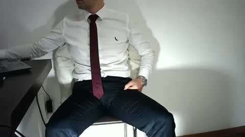 Snapshot of rafaelssk chatting on 18, 5, 2026 elenacam online show from 18, 5, 2026