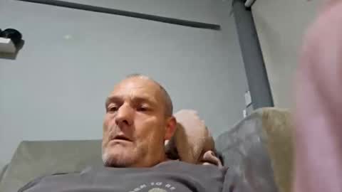Snapshot of ragingzef69 chatting on 19, 4, 2026 Bigthickdickinvic online show from 19, 4, 2026