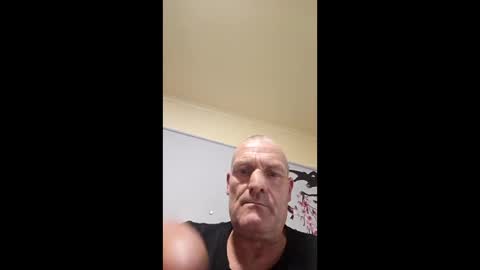 Snapshot of ragingzef69 chatting on 3, 5, 2026 Bigthickdickinvic online show from 3, 5, 2026