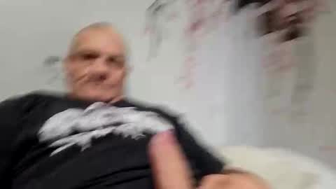 Snapshot of ragingzef69 chatting on 11, 5, 2026 Bigthickdickinvic online show from 11, 5, 2026