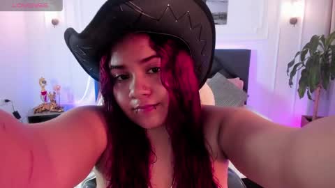 Snapshot of raichell_sweet_curvy chatting on 30, 5, 2026 raichell_sweet_curvy online show from 30, 5, 2026