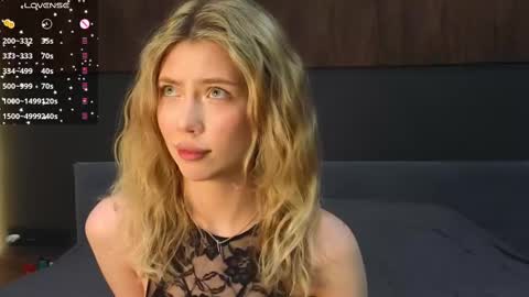 Lisa online show from 25, 2, 2025