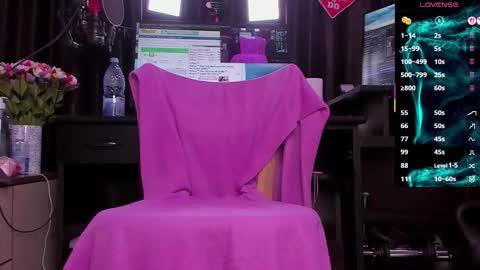 Laura online show from 26, 11, 2025