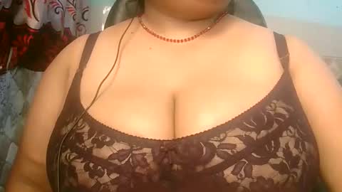 Snapshot of rakhi33888 chatting on 4, 11, 2025 rakhi33888 online show from 4, 11, 2025